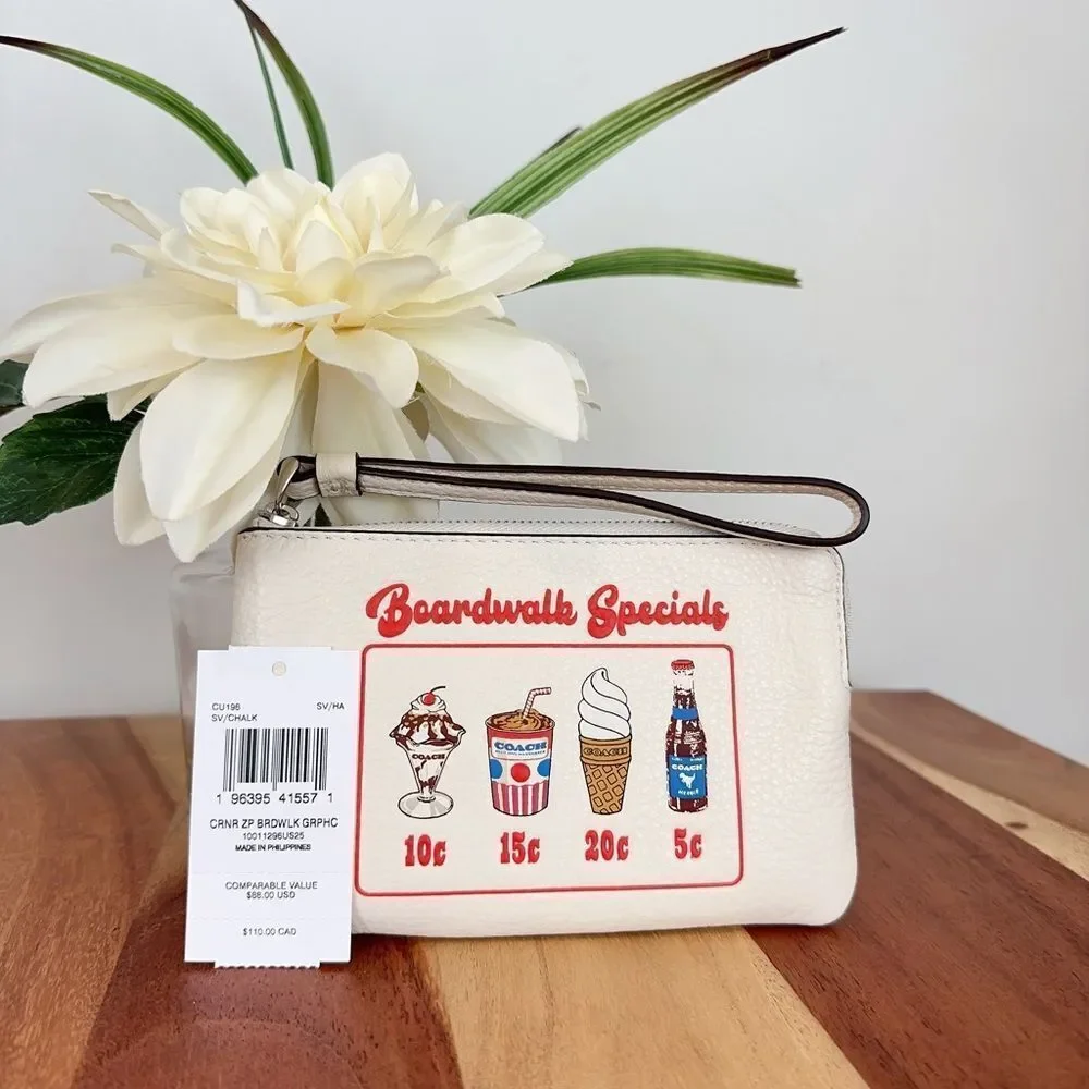 NWT Coach‎ Corner Zip Wristlet With Boardwalk Graphic